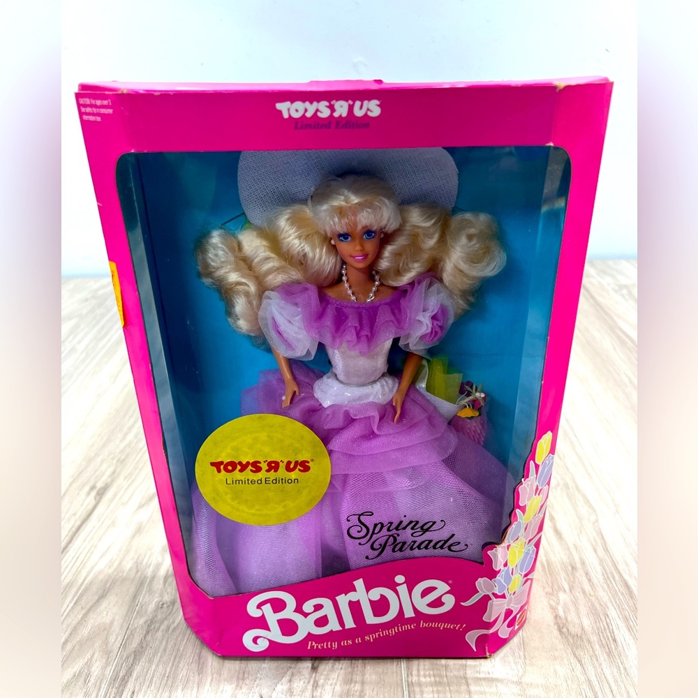 Spring Parade Barbie 1991 Toys R Us Exclusive NRFB 7008 Vintage Mattel